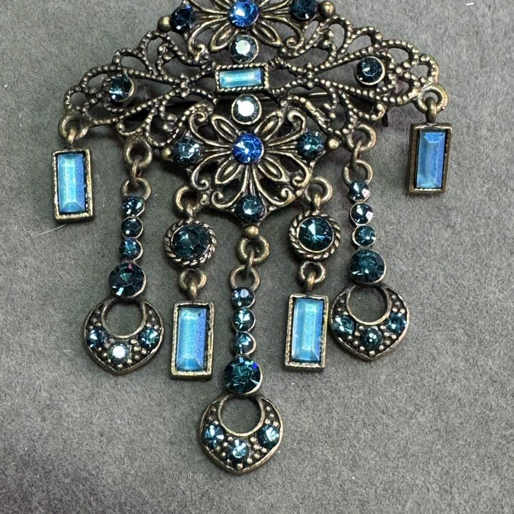Elegant Blue and Silver Chandelier Pendant